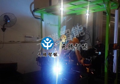 機器人雙機協(xié)作焊接